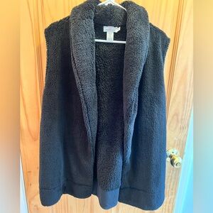 Vineyard Vines Sleeveless Fur Vest